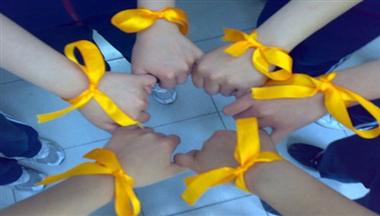 災難無情,人(ren)間有(yǒu)愛;風雨同舟,守(shou)望相助