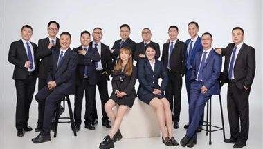 你好呀，我(wo)昰(shi)鐵騎力(li)士，這昰(shi)我(wo)的(de)新(xin)名(míng)片